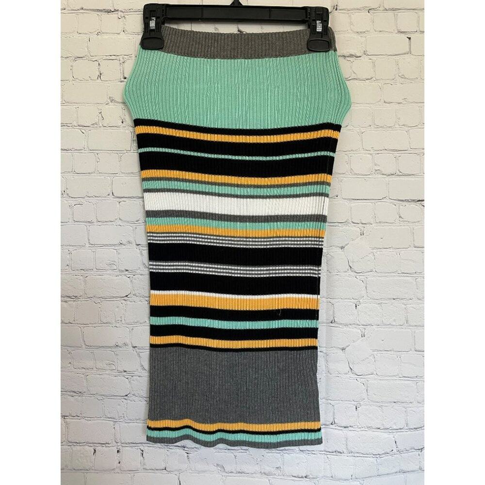 NWT UNIQ Striped Ribbed Knit Skirt size S/M - Picture 1 of 5